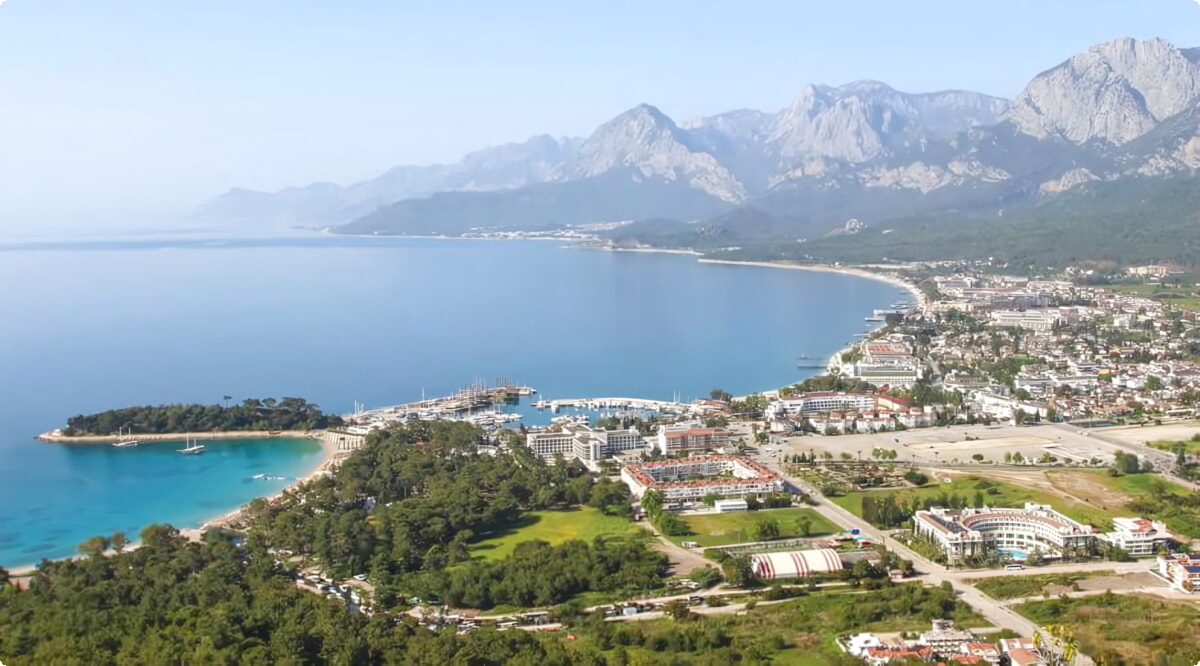 Nossos serviços de aluguel de carros oferecem uma seleção diversificada de veículos em Kemer.